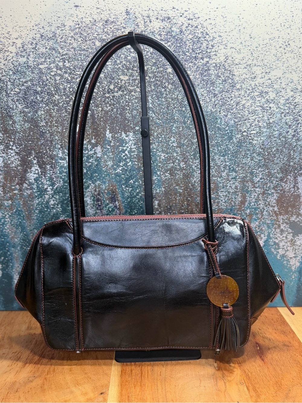 HOBO International Rare Vintage Y2K Minimalist East West Leather Satchel Black
